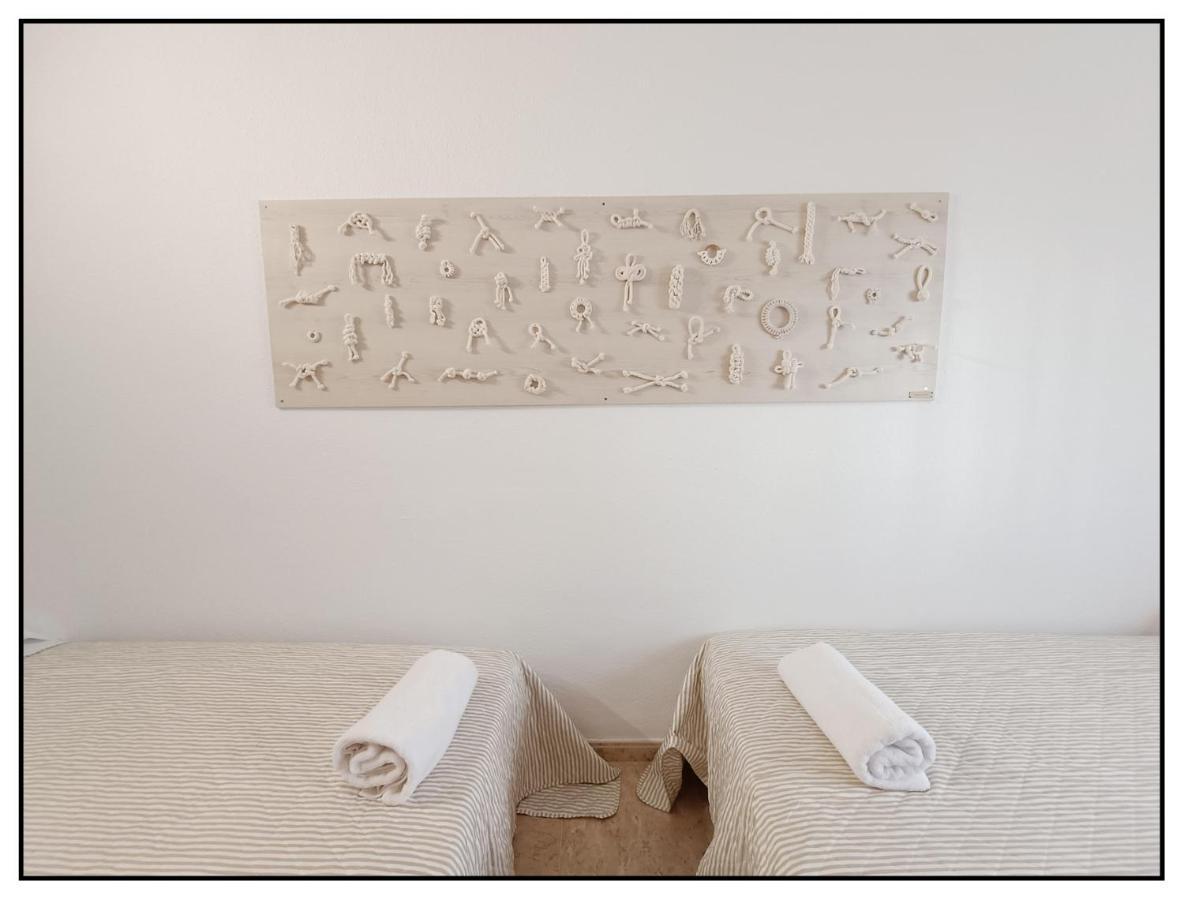 Apartamento Centrico Junto Al Mar - Wifi Free Салоу Экстерьер фото